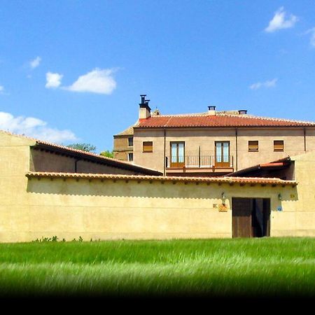 Rincon De Dona Ines Hotel Villanueva de la Condesa Ngoại thất bức ảnh