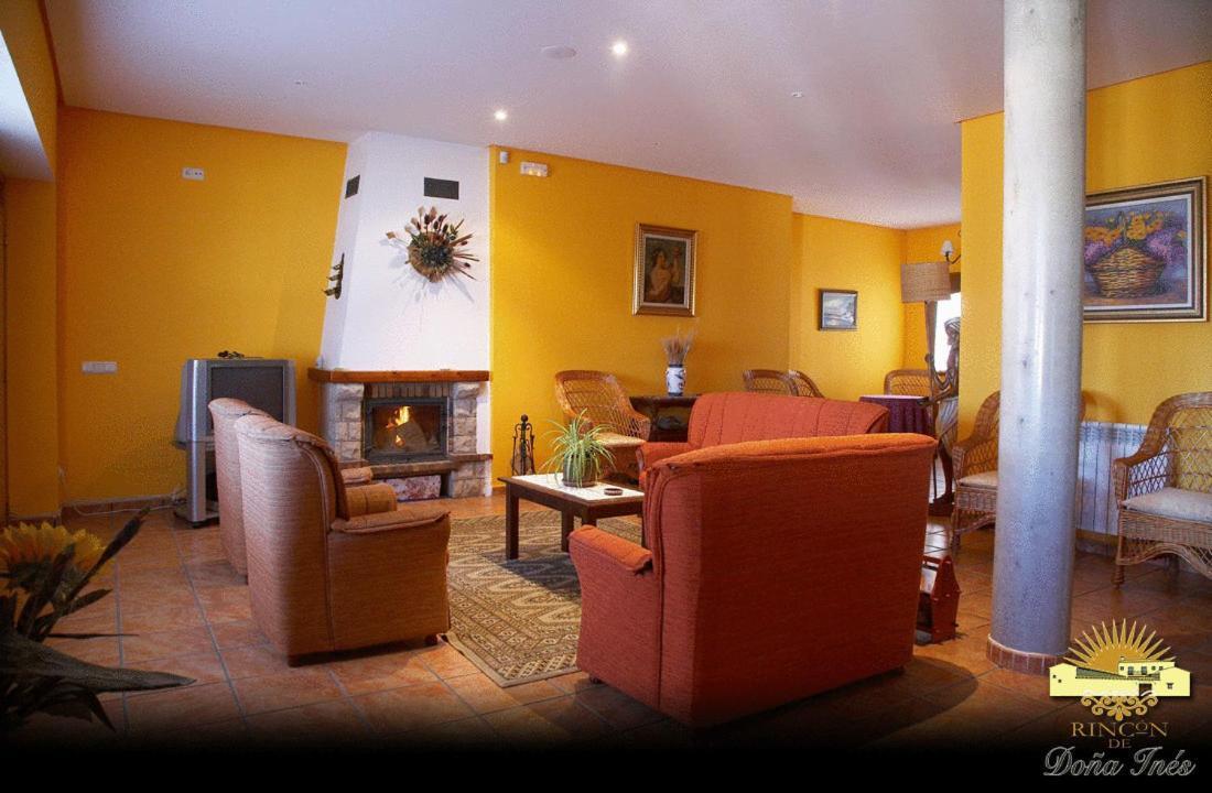 Rincon De Dona Ines Hotel Villanueva de la Condesa Ngoại thất bức ảnh