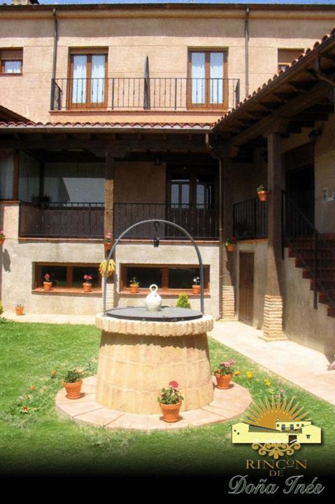 Rincon De Dona Ines Hotel Villanueva de la Condesa Ngoại thất bức ảnh